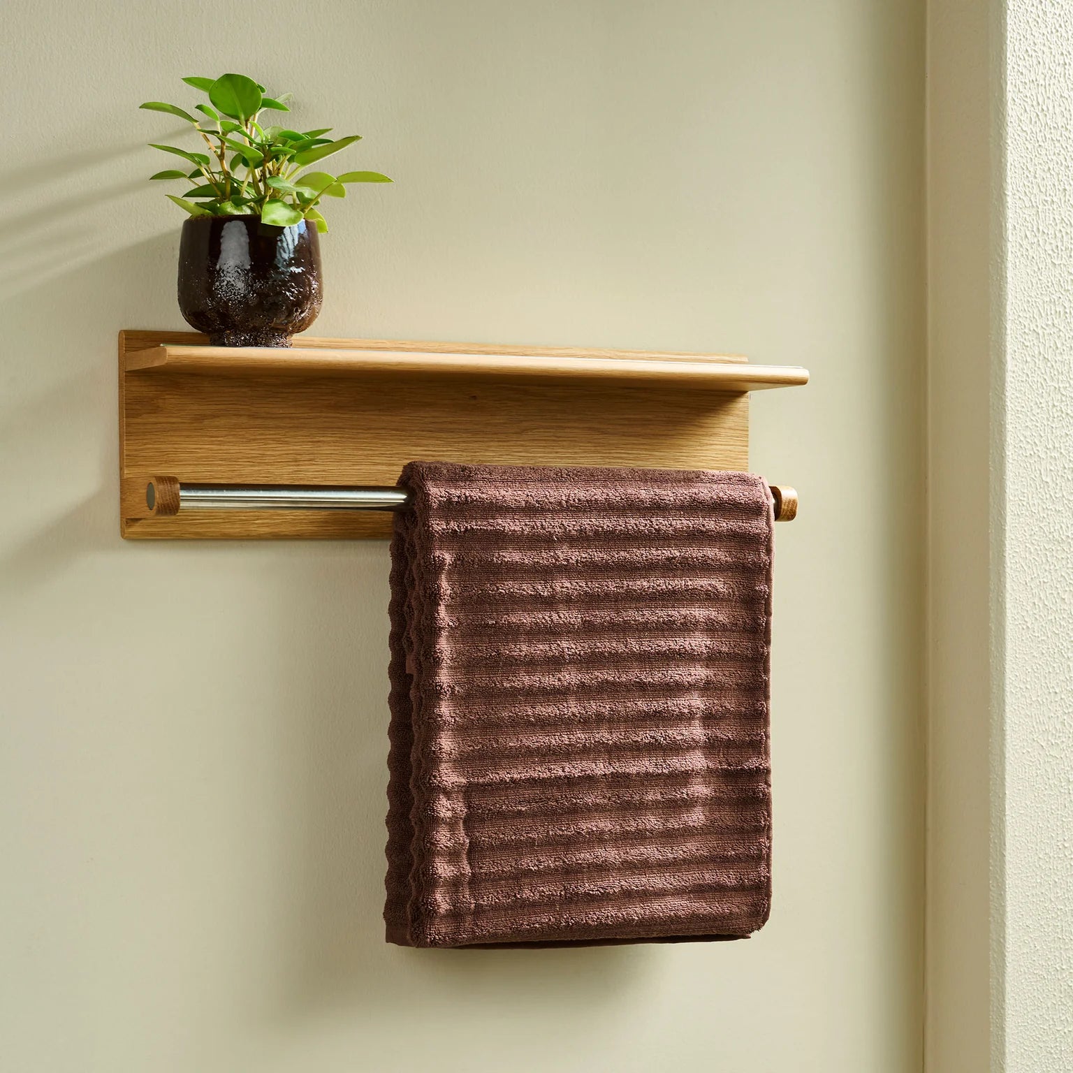 Wood II Handtuchhalter L60